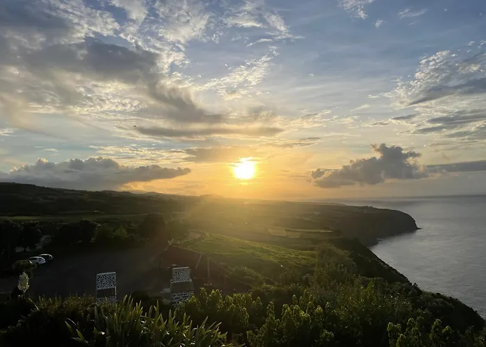 Casa Amelia Feteira Grande